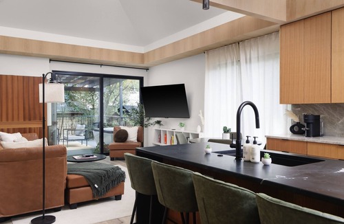 Travis Heights House | Travis Heights Home: Sauna & Cold Plunge