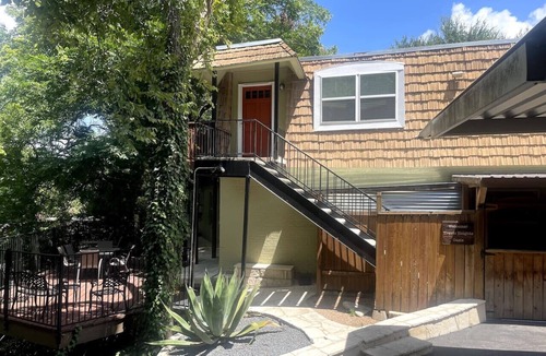 Travis Heights Condo | Travis Heights Oasis!