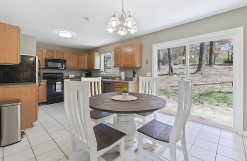 Rossville House | Travis' Place - Convenient & Affordable Location!