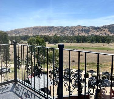 Trawool Hotel | Trawool Estate