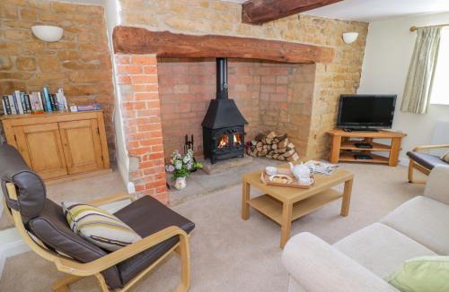 Sibford Gower House | Treacle Cottage