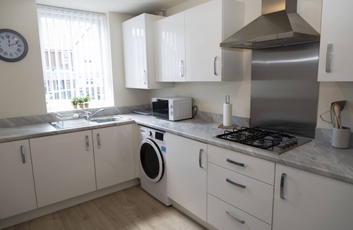 Macclesfield House | Treacle House by Our Home Short Stays