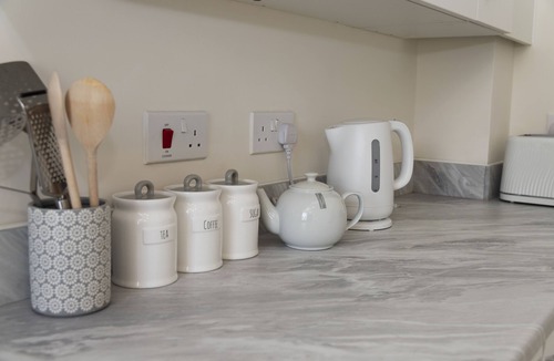 Macclesfield House | Treacle House by Our Home Short Stays