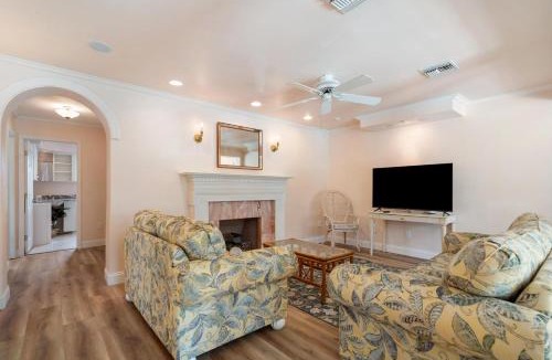 Treasure Island House | Treasure Island Beach Time Sleeps 22