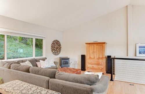 Allyn-Grapeview House | Treasure Island Escape