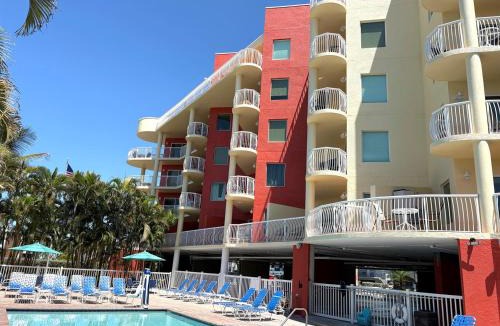 Treasure Island Apartment | Treasure Island - Huge balcony - 2br 2ba Getaway