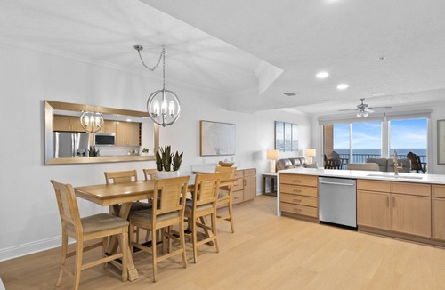 Lower Grand Lagoon Condo | Treasure Island