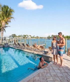 Treasure Island House | Treasure Trove Waterfront Cove