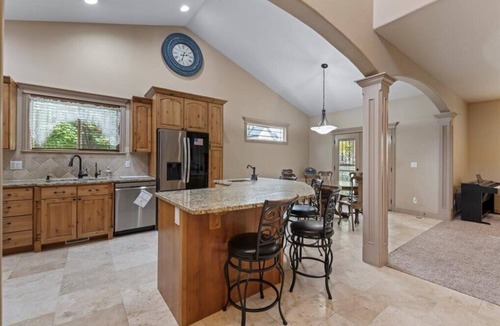 Boise House | Treasure Valley Haven: Spacious Family Escape 🏡
