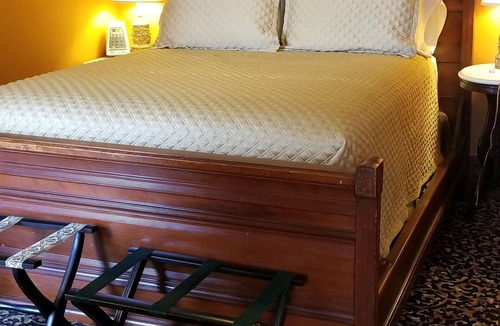 Downtown Buffalo Bed & Breakfast | Treat yourself to Victorian charm