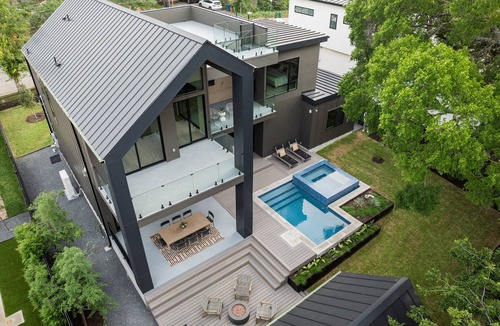 Riverside House | Treaty Oak Manor