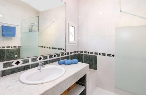 Pals House | Trebol Blanco by Interhome