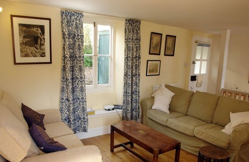 Kingsand Cottage | TREBYAN, pet friendly, with open fire in Kingsand And Cawsand