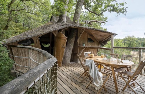 Pierrefitte-sur-Sauldre Cottage | Tree-house Forest Camp 5/6p 2Bdrms