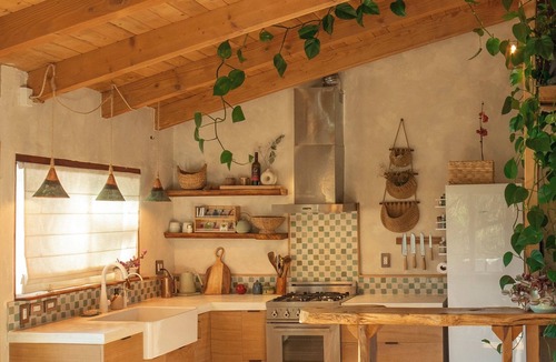 Topanga Cabin | Tree House and Spa in Topanga Canyon