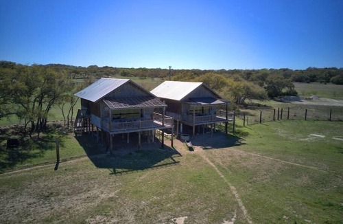 Bergheim House | Tree House Bungalow @ Bergheim Ranch