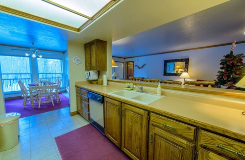 Brian Head Condo | Tree House Condo - ski out