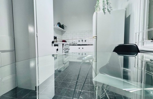 Echuca House | Tree House Hideouts Heygarth House