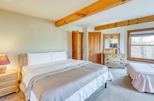 South Londonderry House | Tree-Lined, Four-Level Home w/ Fireplace, Foosball, Laundry & Back Deck!