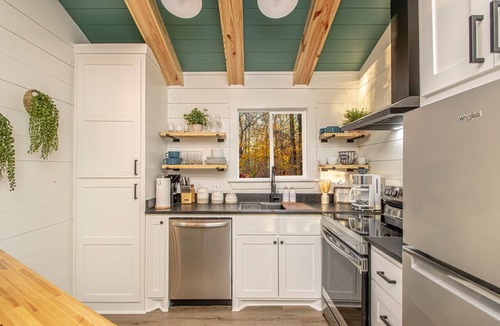 Saint Joe Ski Chalet | Tree Loft Rock Hot Tub Buffalo River