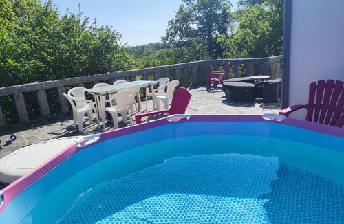 Huelgoat Cottage | Tree oasis .canopy terrace