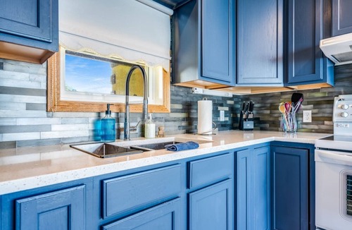 Leamington Cottage | Tree Top Lakehouse - Breathtaking Views & Sunsets