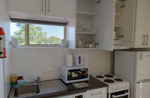 Illawong Apartment | Tree Tops Studio Bangor