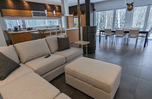 Petite-Riviere-Saint-Francois House | Treehouse, 3 bedrooms (4th bedroom, sleeps 7+), EV terminals.