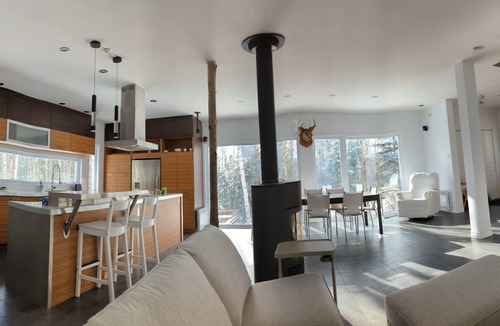 Petite-Riviere-Saint-Francois House | Treehouse, 3 bedrooms (4th bedroom, sleeps 7+), EV terminals.