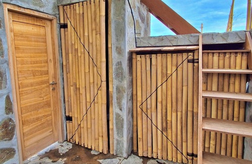 Kalisada Cabin | Treehouse Cabin w/Private Pool, Farm Views & Beach Access