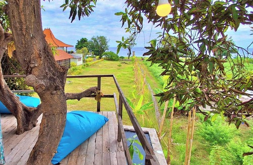 Kalisada Cabin | Treehouse Cabin w/Private Pool, Farm Views & Beach Access
