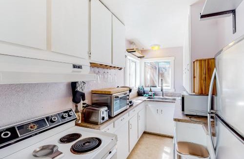 West Slope House | Treehouse Cottage