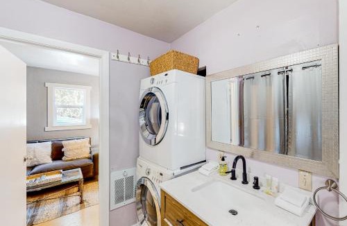 West Slope House | Treehouse Cottage