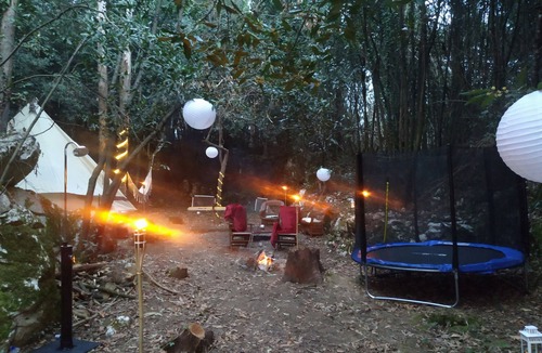 Ruiloba Cabin | Treehouse in rural forest area, charming Tipi Glamping tent in downtown area