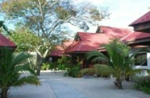 Lubok Buaya Ski Chalet | Treehouse No. 1 Cenang Beach Langkawi