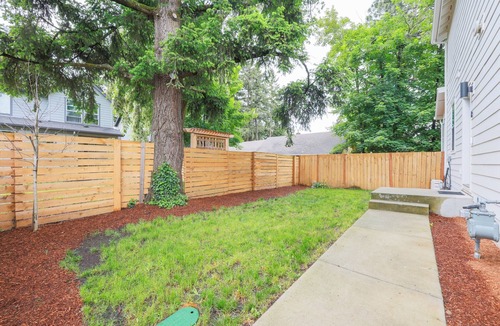 Brentwood-Darlington House | Treehouse Retreat