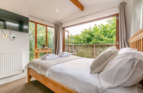 Perranporth Cabin | Treehouse Spa, Perranporth