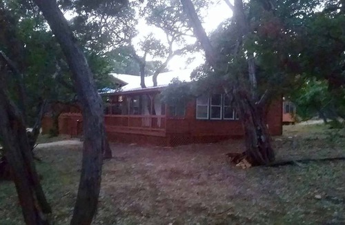 Boerne Cabin | TreeHouse Suite @ HomeAway Ranch