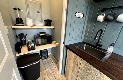 Apple Ridge Apartment | TreePod Big Views 2.5 mi to BR