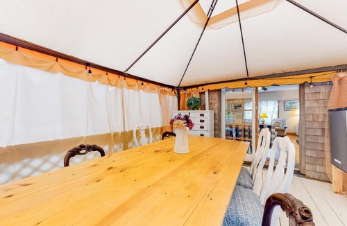 East Chop House | Treeside Lodge