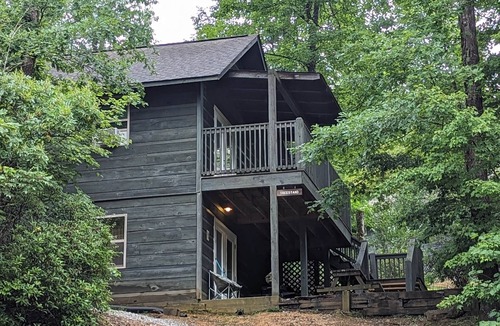 Helenwood Cabin | Treestand Cabin at Gap Creek Cabins