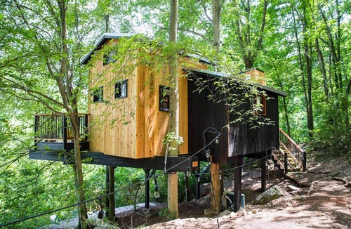 Flintstone House | Treetop Hideaways: The Elements Treehouse