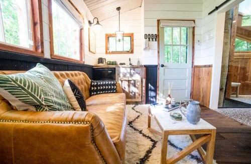 Flintstone Ski Chalet | Treetop Hideaways: The Elements Treehouse