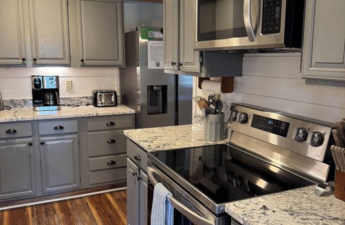 Nellysford Condo | Treetop Mountain Escape - Fireplace, Views & Pool