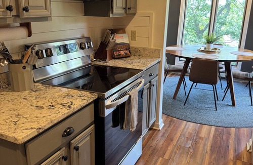 Nellysford Condo | Treetop Mountain Escape - Fireplace, Views & Pool