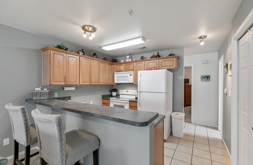New Braunfels Condo | Treetop Retreat on the Guadalupe Ultra Private 3rd Floor End Unit