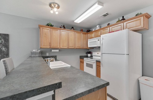 New Braunfels Condo | Treetop Retreat on the Guadalupe Ultra Private 3rd Floor End Unit