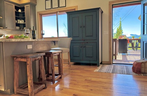 Saint Mary's Cabin | Treetop Retreat Panoramic Views Hot Tub & Decks