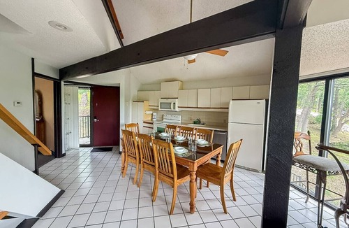 Rocky Mount House | Treetop Village Willow Bay Bungalow #52-3BD/3BA/Pools/Grill/Deck/Dock-6PP