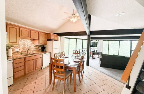 Village of Four Seasons Villa | Treetop Village Treetop Bay Escape #76-Lakefront/3BD/3BA/Pools/Grill/Dock-6PP